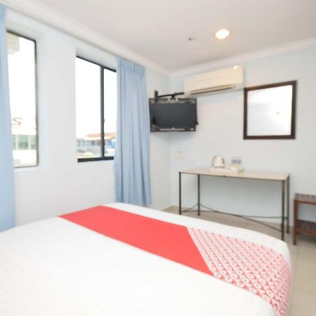 Super Oyo 969 Hotel Pantai View Labuan Eksteriør billede